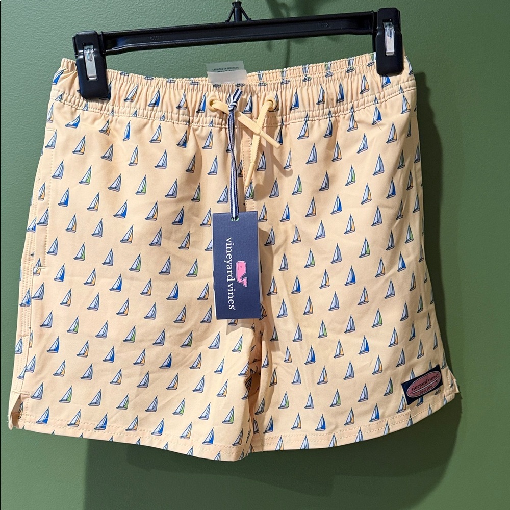 Vineyard Vines Printed Chappy Swim Shorts, NWT